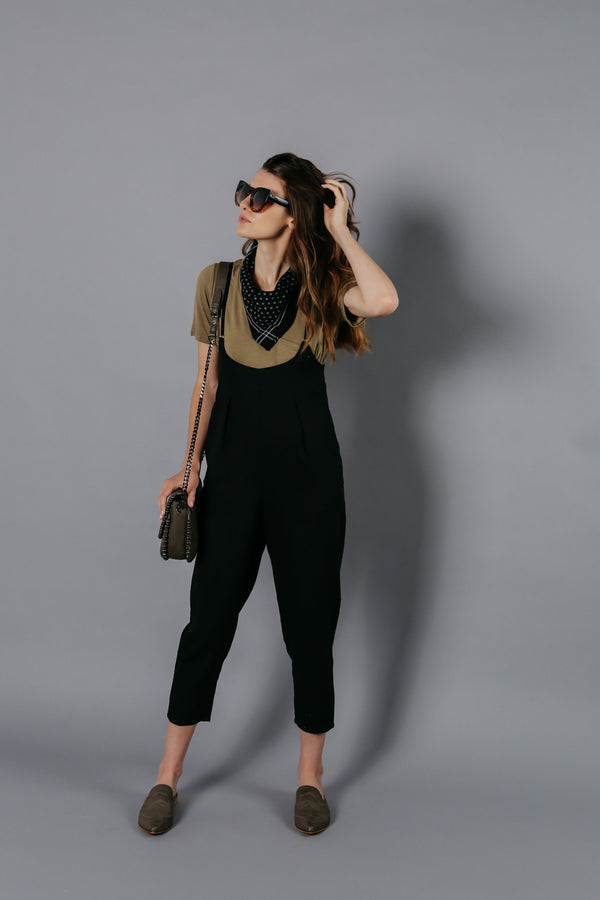 Want To Build A Capsule Wardrobe? Start With These 7 Pieces!