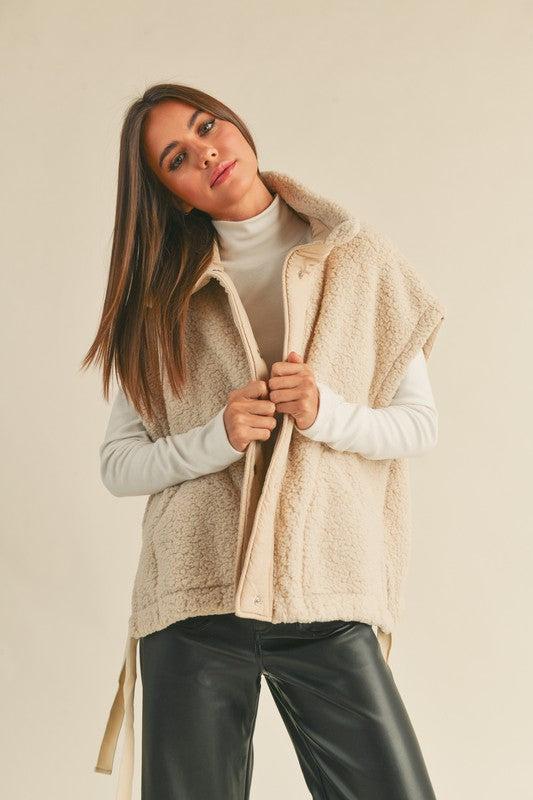 Georgia Vest - Sand