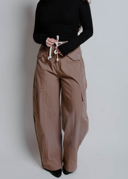 AlyssaCargoBarrelPants-