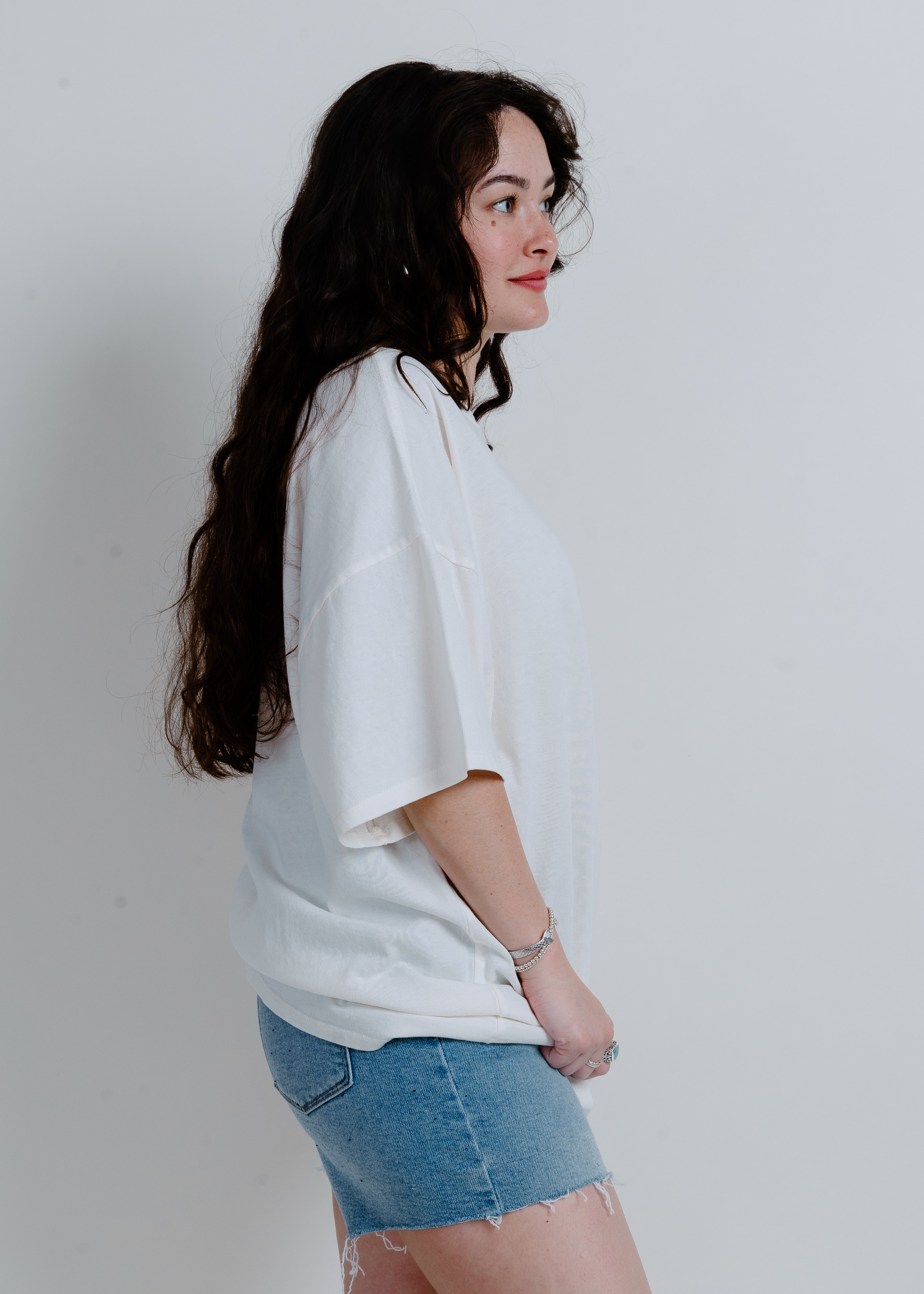 Easton Basic Tee - Off White – Vinnie Louise