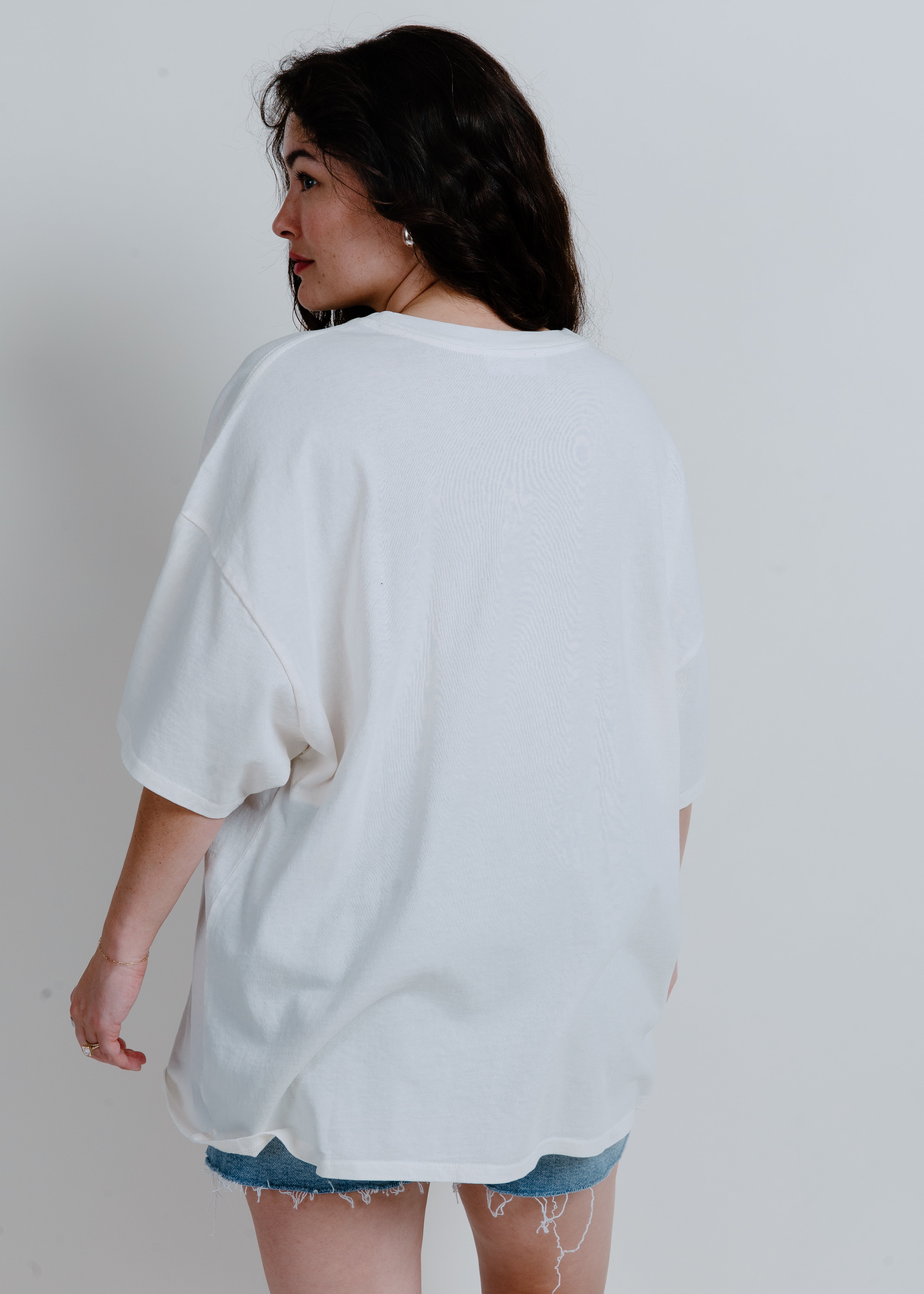 Easton Basic Tee - Off White – Vinnie Louise