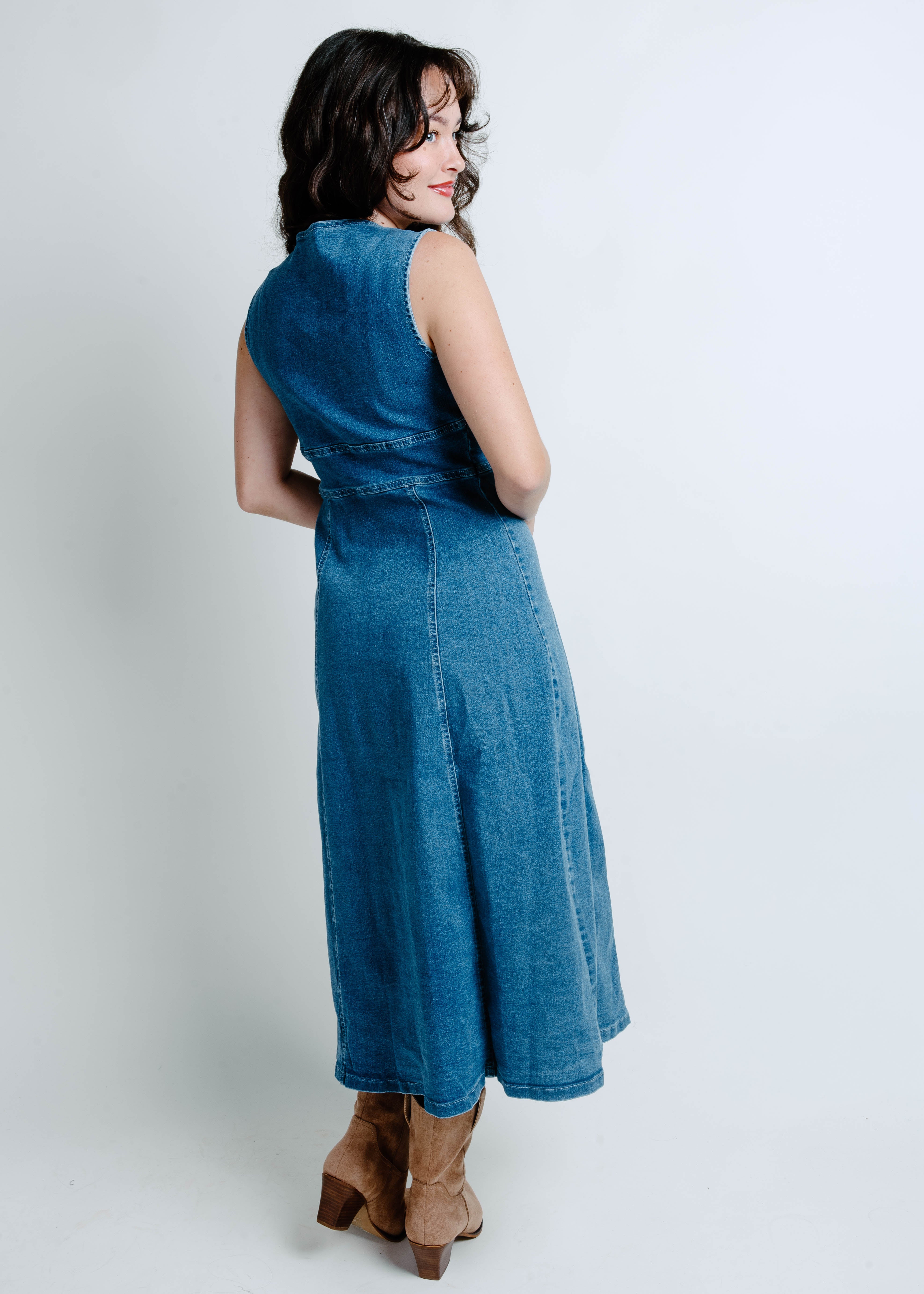オフショルダーキャミワンピースNicole Denim Midi Dress オフショルダーキャミワンピースNicole Denim Midi Dress オフ