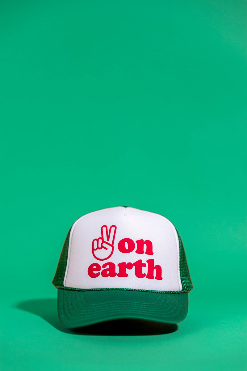 Peace on earth Trucker: Kelly/White