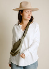 Lovely Getaway Crossbody Bag - Olive